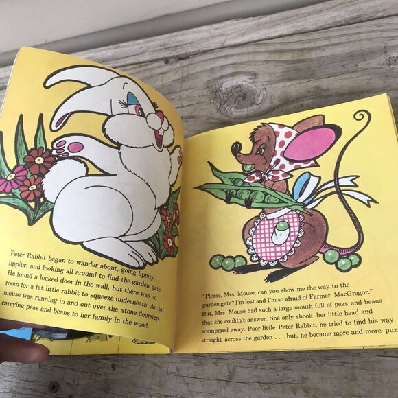 Vintage 1971 Peter Rabbit Book & Record 45 RPM - Picture 6 of 8